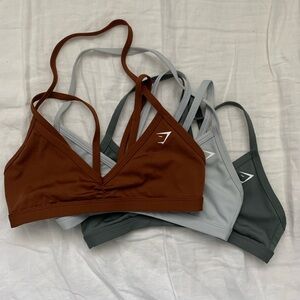Minimal sports bra in brown, greyish blue, green